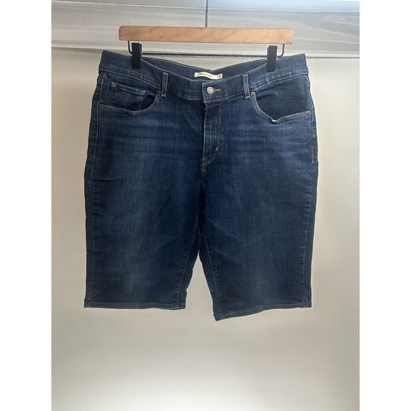 Levis Denim Bermuda Men ‎ Size 32 Blue Jean Shorts Medium Wash - Picture 1 of 8
